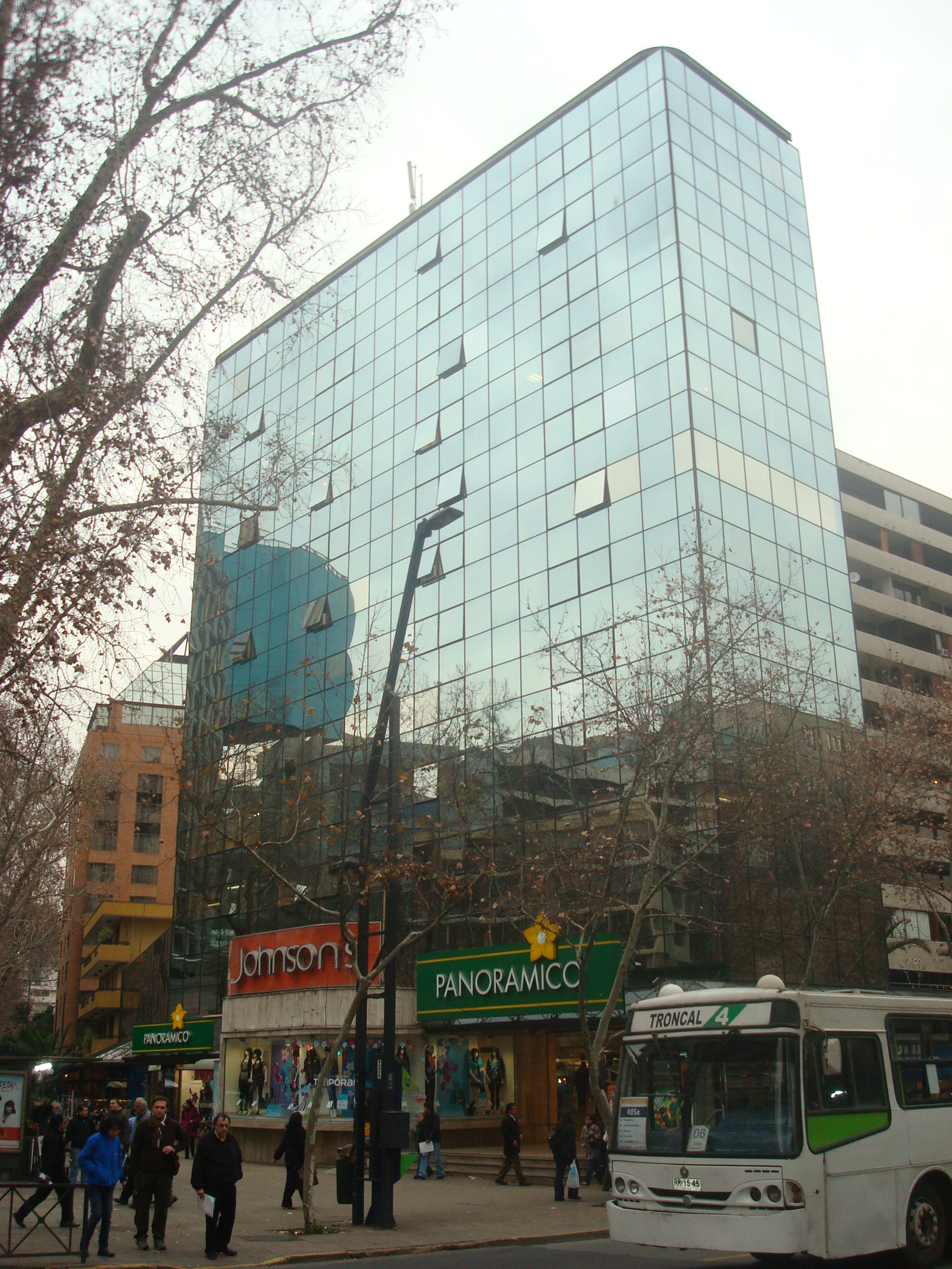 File:Westfield Promenade mall vista.jpg - Wikimedia Commons