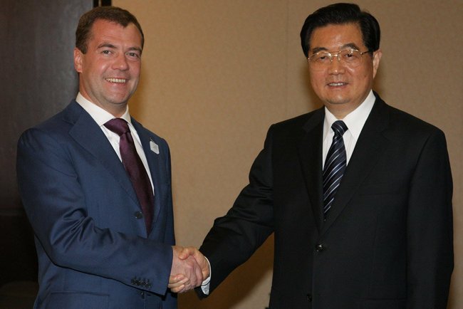 File:Medvedev and Hu at Toronto G20.jpg