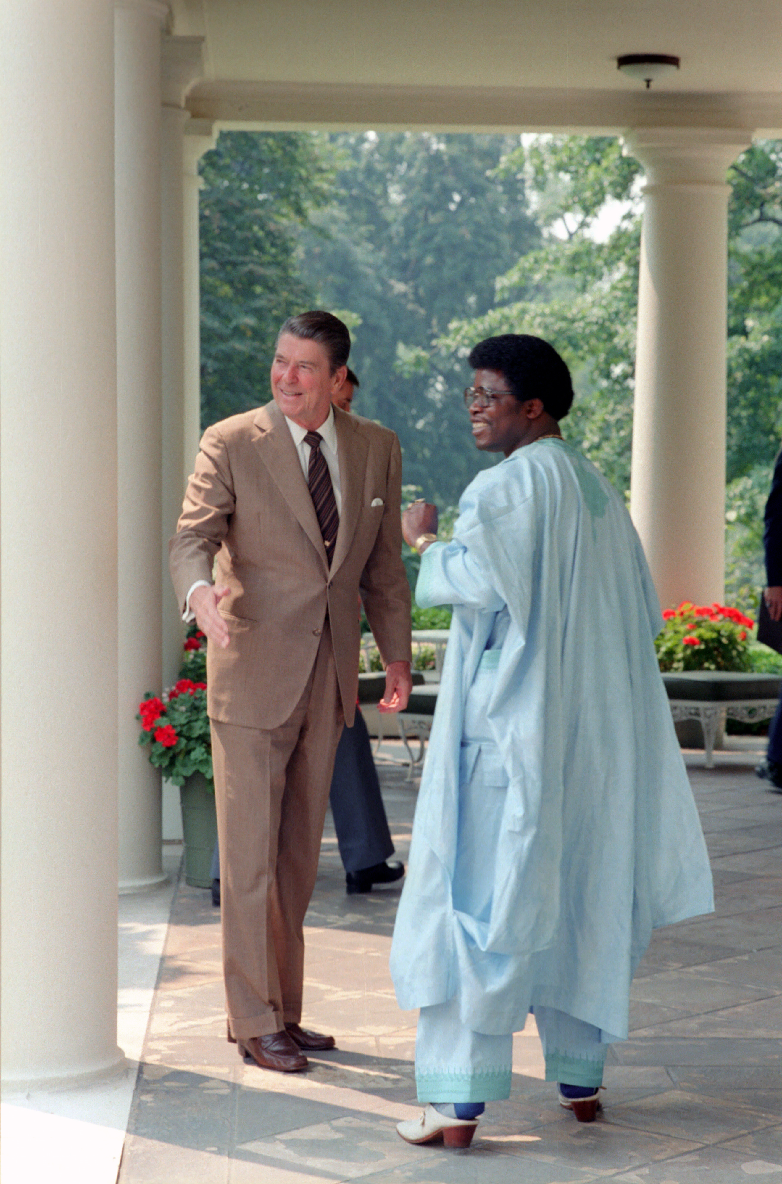 President_Ronald_Reagan_with_Chairman_of_Liberia_Samuel_Doe_on_the_White_House_colonnade رسوم زواج الأجانب في السعودية 2022