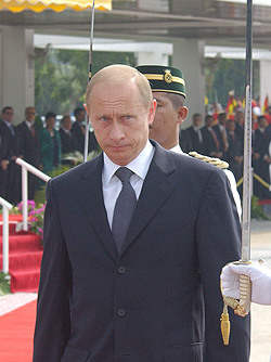 File:Putin in Malaysia - August 5 2003 - 1 (cropped).jpg