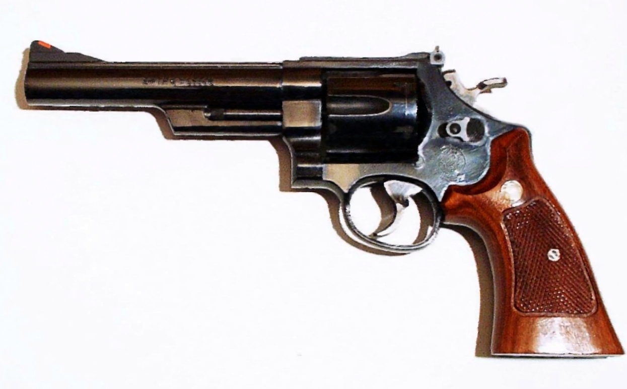 smith and wesson 44 magnum revolver dirty harry