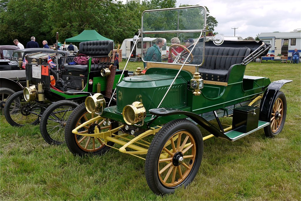 Steam car. Автомобиль Stanley Steamer. Паромобиль Стэнли. Паровые автомобили Stanley. Паровик Стэнли автомобиль.