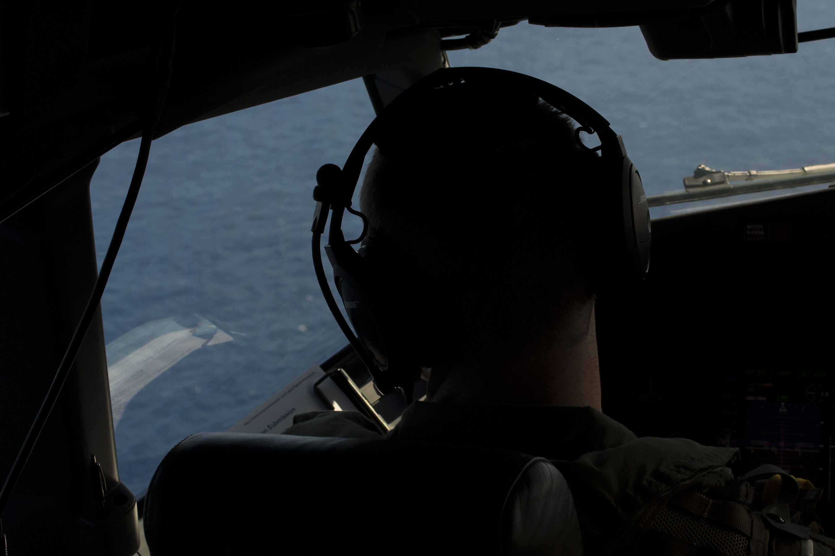 2 5 1 7 полеты. P-8 Poseidon Cockpit.