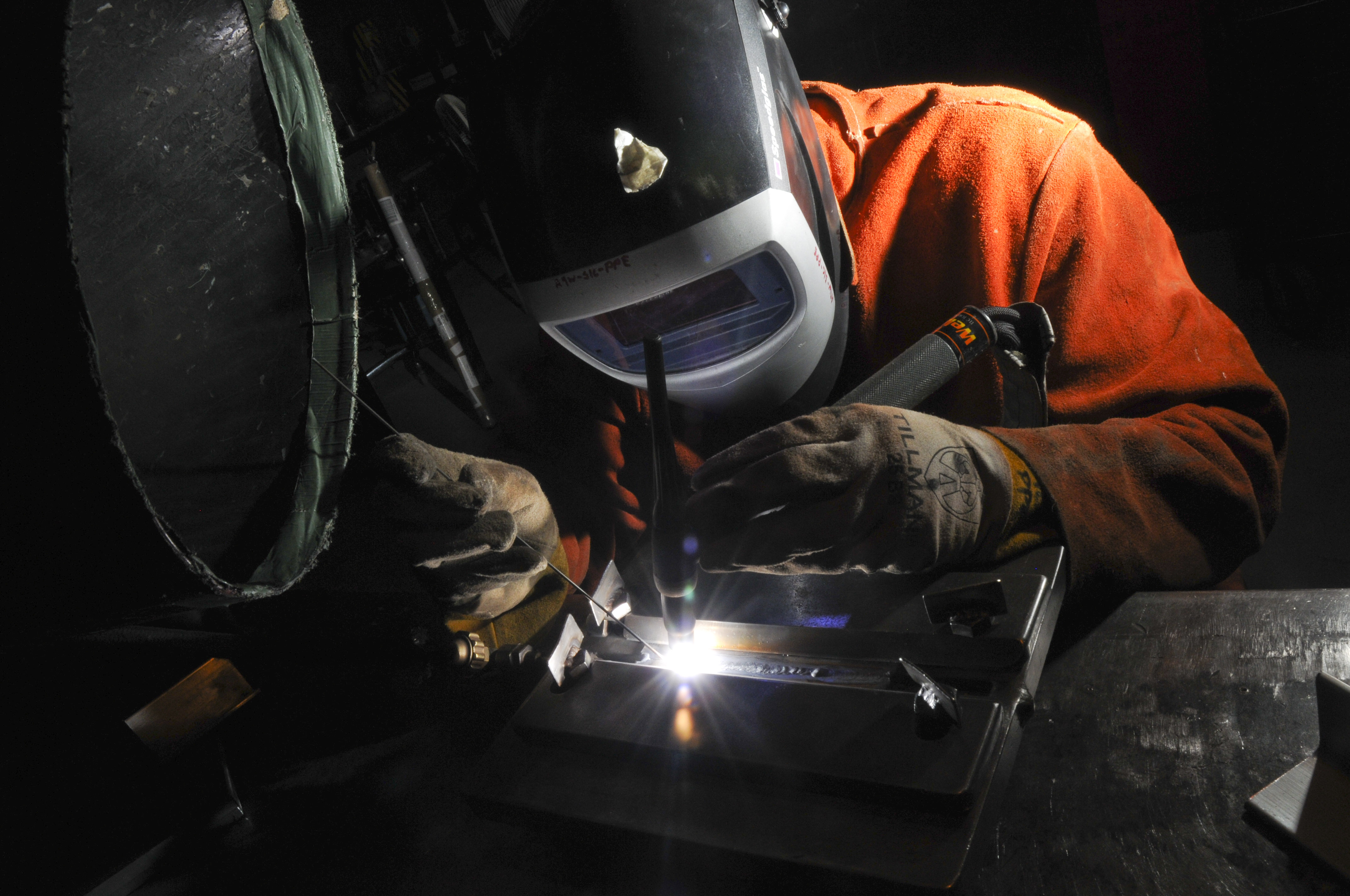 8 Ways to Stay Cool While Welding