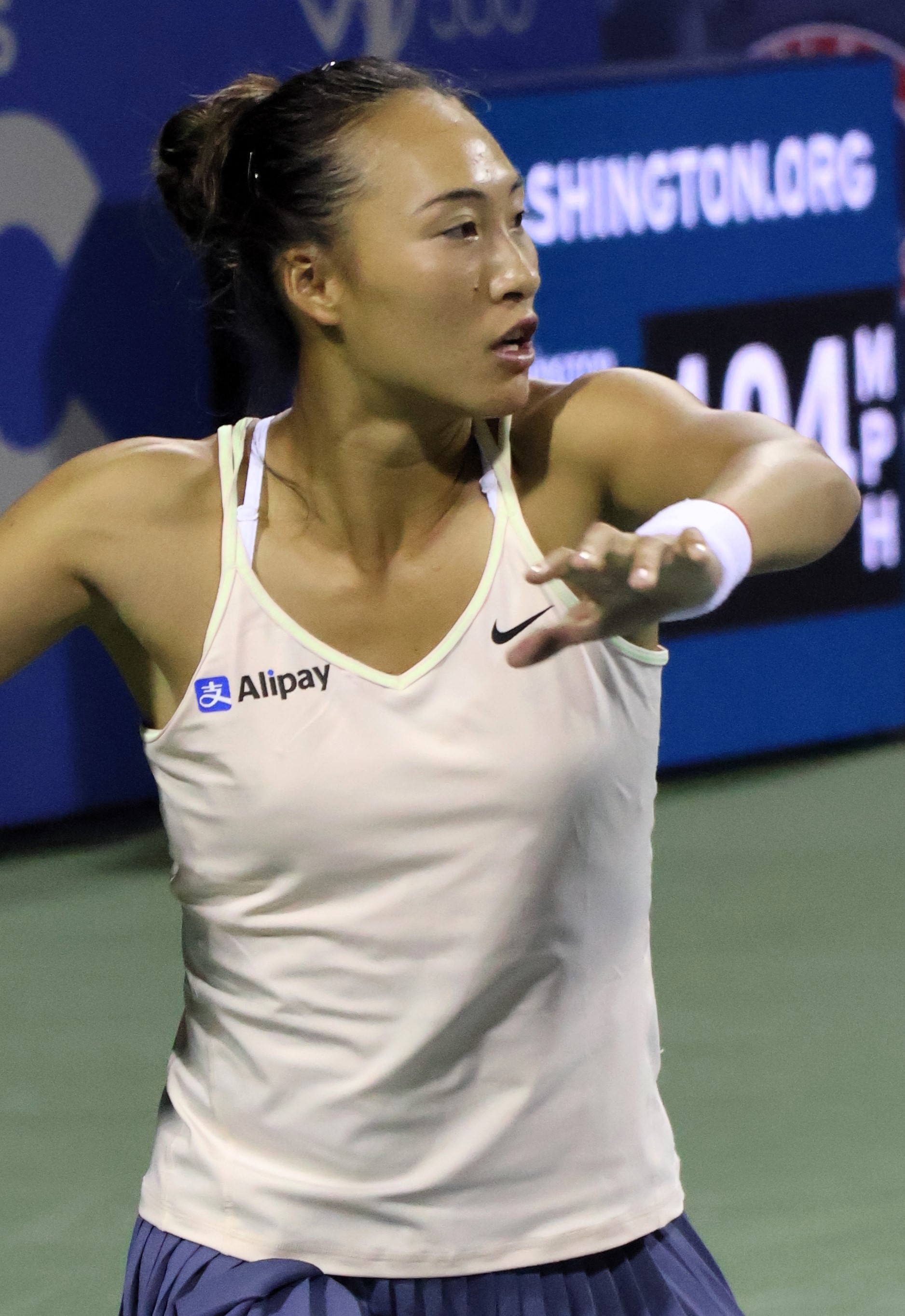 China's Future in Tennis Looks Cloudy, but Qinwen Zheng's Is Still