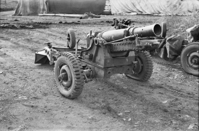 File:25 pounder Short 1944.jpg
