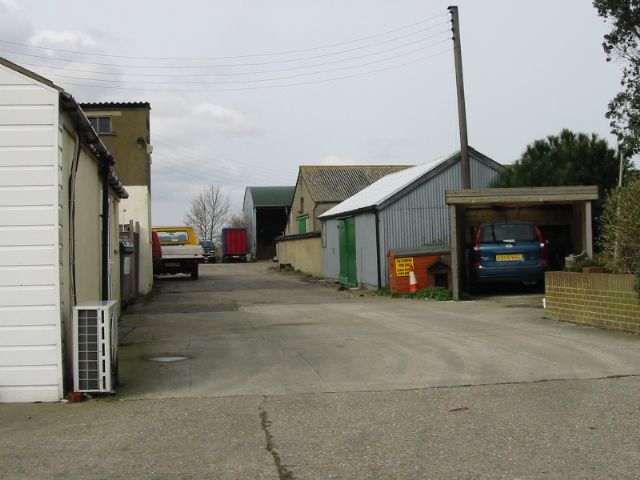 File:Buildings on Zeila Farm, High Street, Garlinge - geograph.org.uk - 743520.jpg