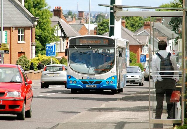 File:Bus, Finaghy, Belfast - geograph.org.uk - 1350376.jpg