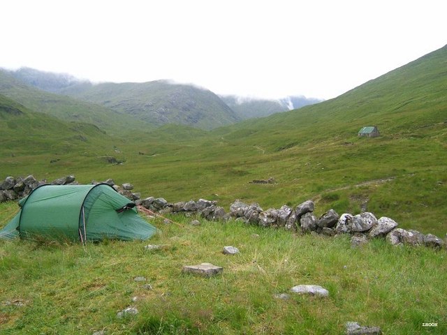 File:Camban sheepfold with bothy in the background - geograph.org.uk - 318354.jpg
