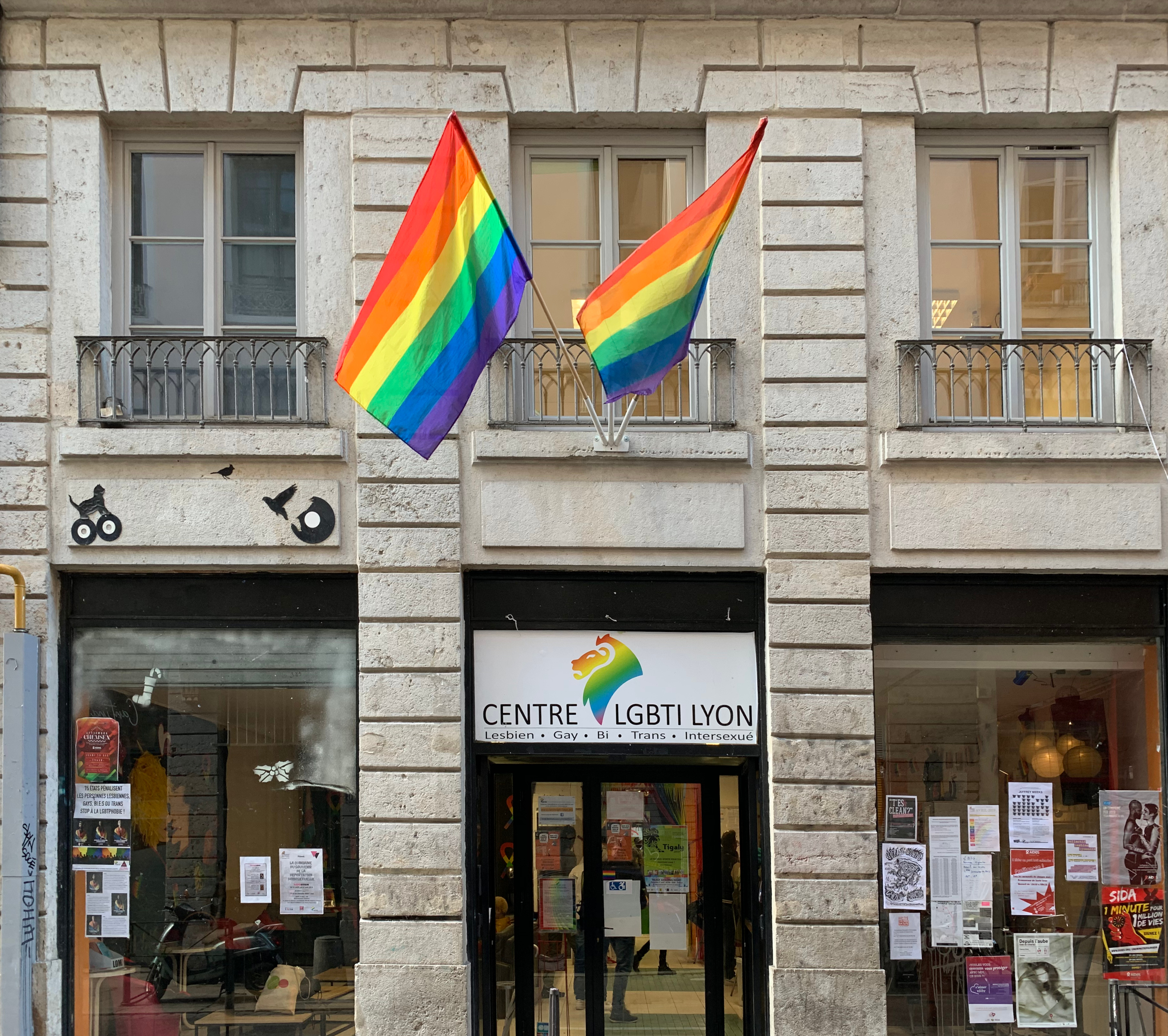 Centre LGBT, Lyon 1er arrondissement (avril 2019) - 2.jpg. 