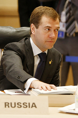 File:Dmitry Medvedev at the 34th G8 Summit 7-9 July 2008-27.jpg