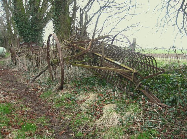 File:Hay Rake at Nether Hailes Farm - geograph.org.uk - 137111.jpg