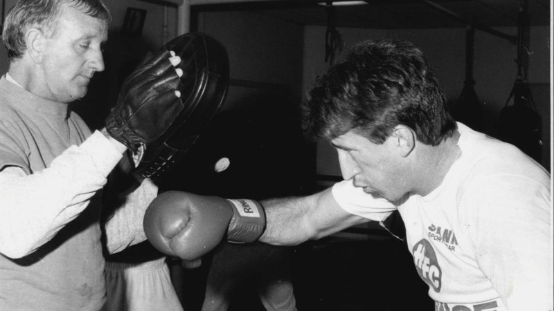 File:Johnny Lewis padwork with Steve Mortimer.jpg