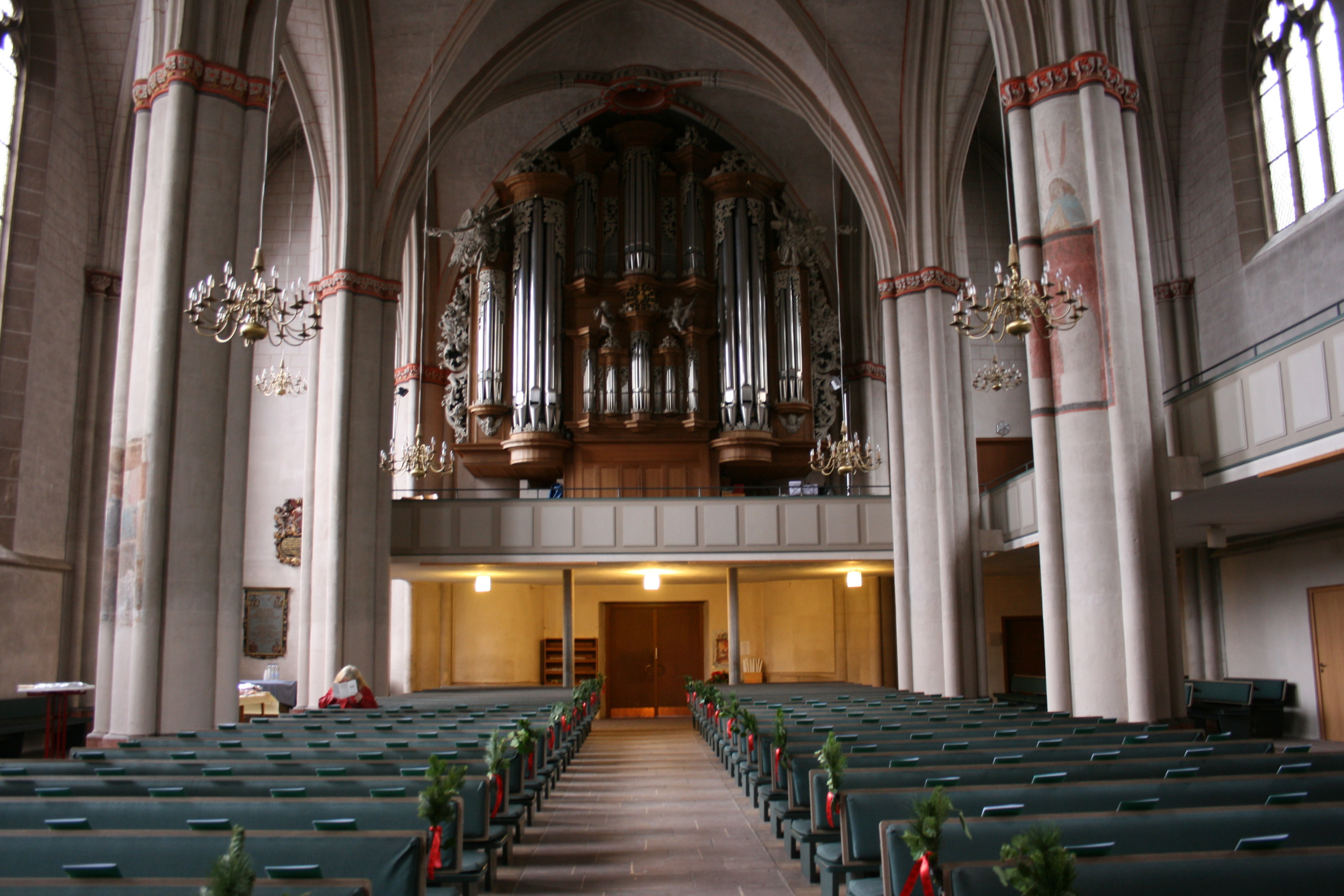 Marburg - Lutherische Pfarrkirche 12 ies.jpg