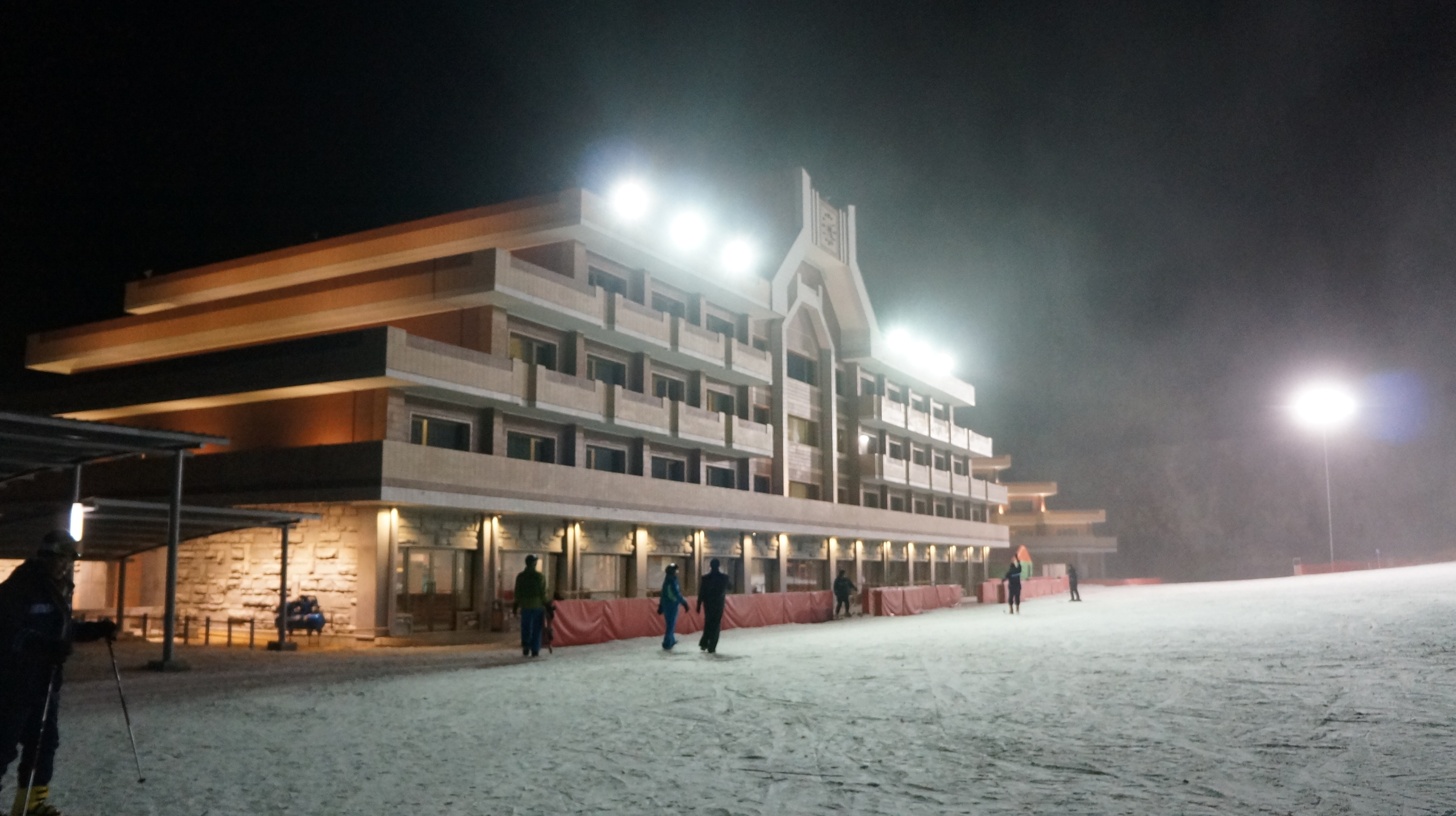 Северная корея горнолыжный курорт. North Korea Ski Resort. Горнолыжный курорт КНДР. Северная Корея горнолыжный курорт 2024. Горнолыжный курорт в КНДР для россиян.