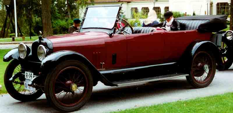 File:Mercer 22 72 Touring 1916.jpg