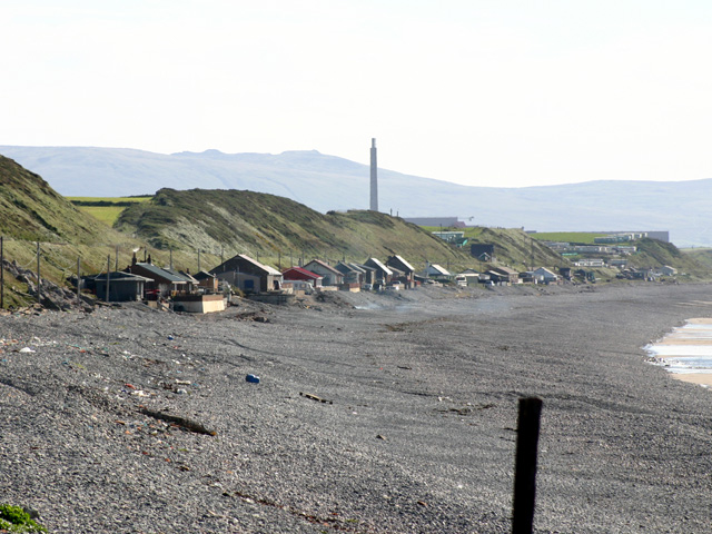 File:Nethertown Coastal Dwellings and Shingle Beach - geograph.org.uk - 1067030.jpg