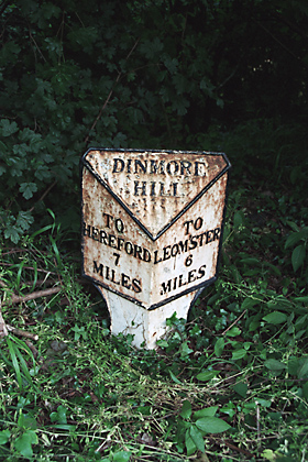 File:Old Milepost by the A49, Dinmore Hill (geograph 6048529).jpg