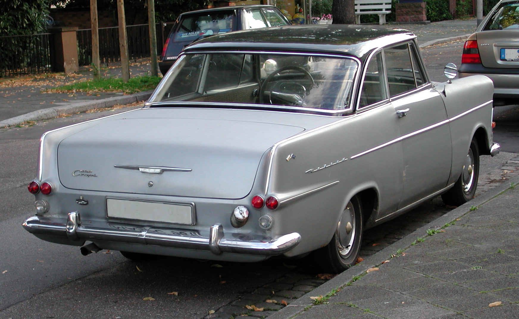 File:Opel Rekord P2 Coupe 02.jpg - Wikimedia Commons