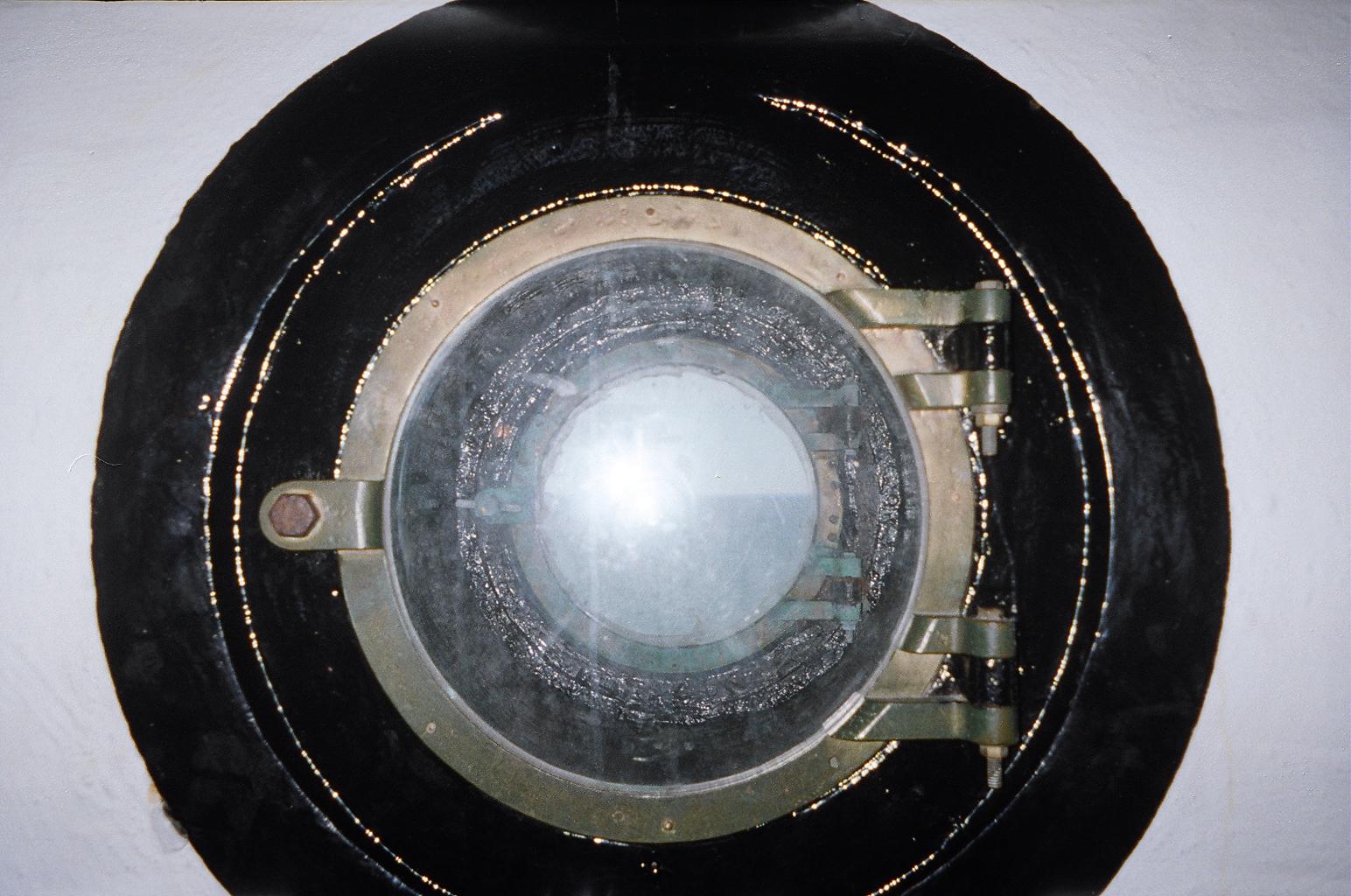 Porthole - Wikipedia