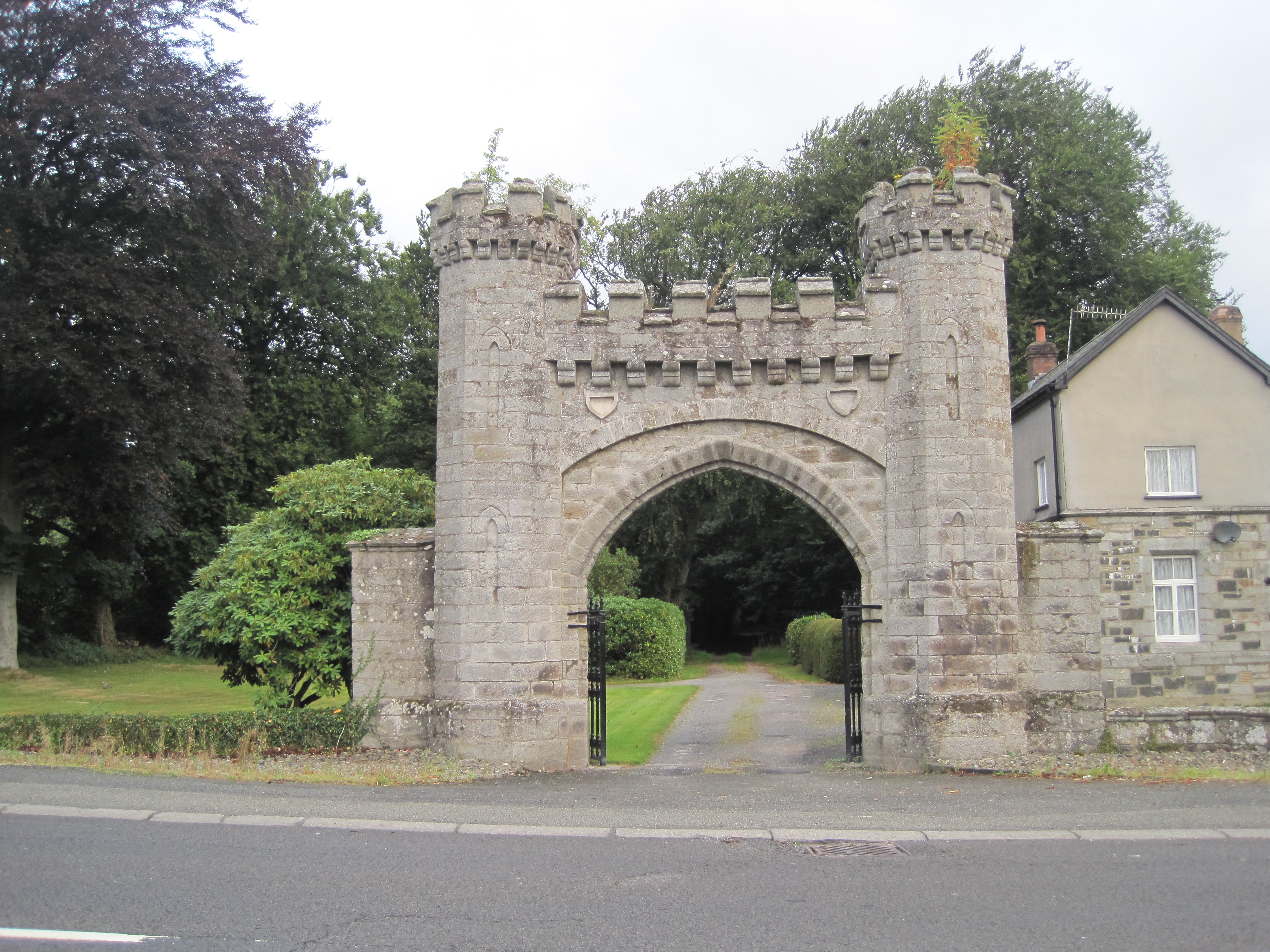 Rhiwlas, Llandderfel