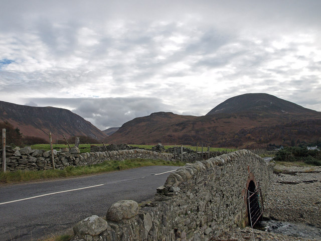 File:Road Bridge, Catacol - geograph.org.uk - 1052707.jpg