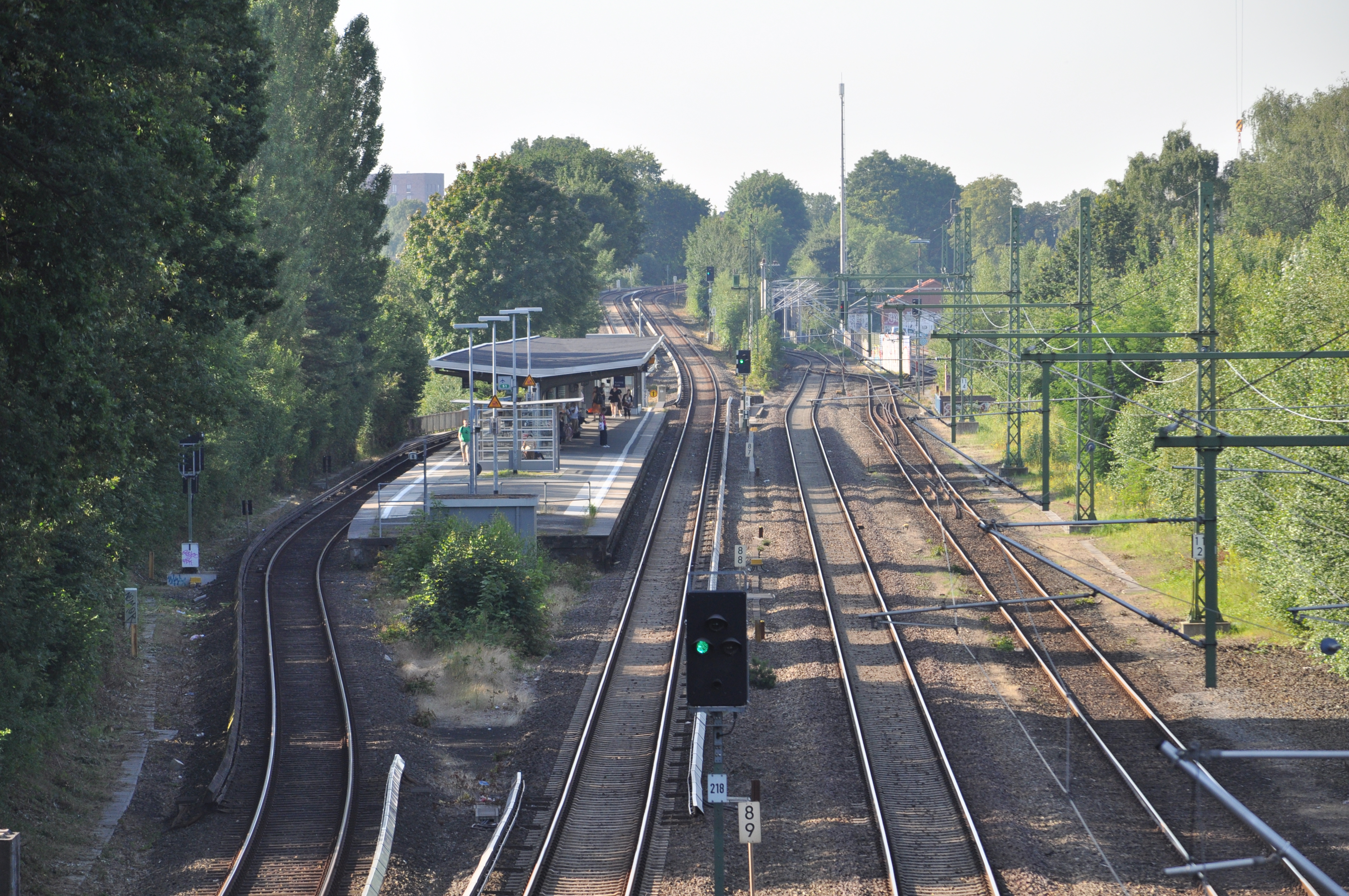 S-Bahnhof Alte Wöhr (Hamburg-Barmbek-Nord).ajb.jpg