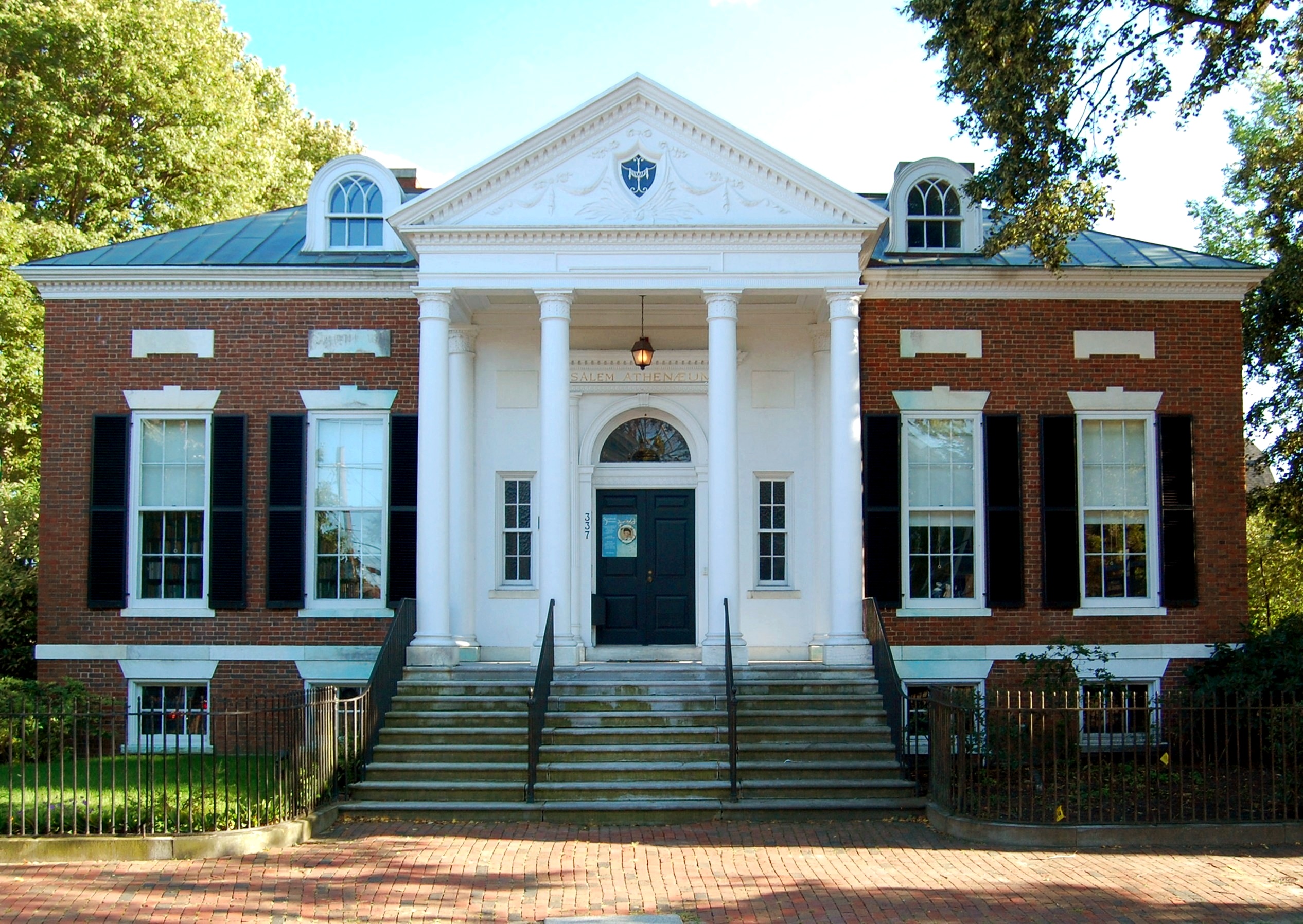 Photo of Salem Athenaeum