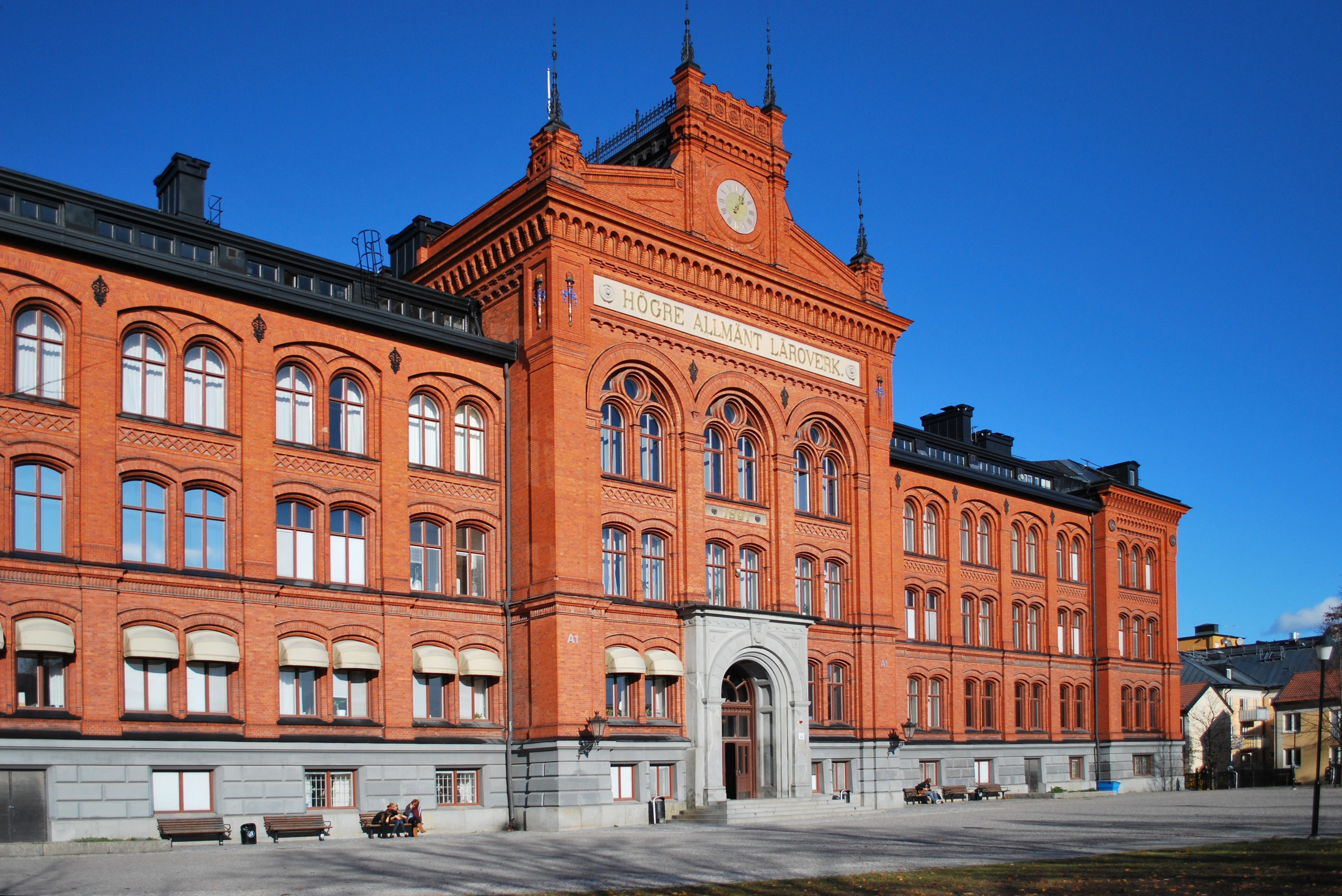 djursholm allmänna gymnasium