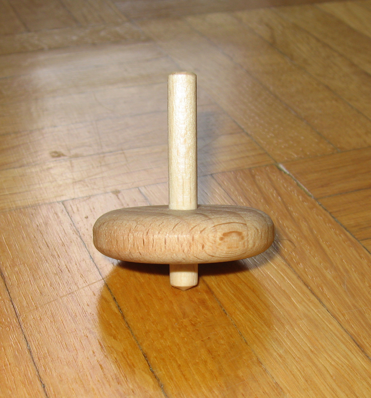 File:Spinning top (5448672388).jpg - Wikimedia Commons