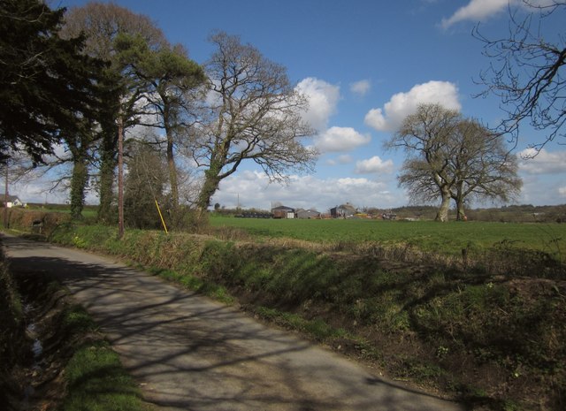 File:Staple Farm - geograph.org.uk - 3425080.jpg