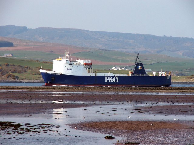 File:The European Mariner Enters Campbeltown Loch. - geograph.org.uk - 383653.jpg