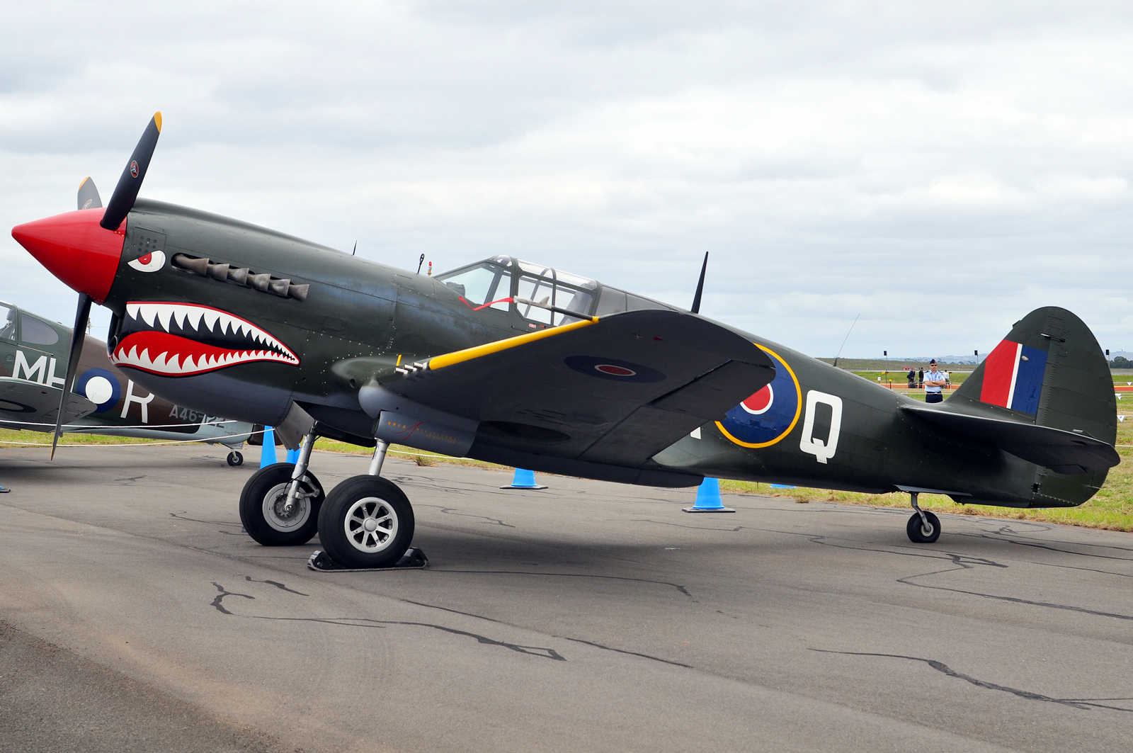 File:VH-ZOC Curtiss P-40N Warhawk (6929171742).jpg - Wikimedia Commons