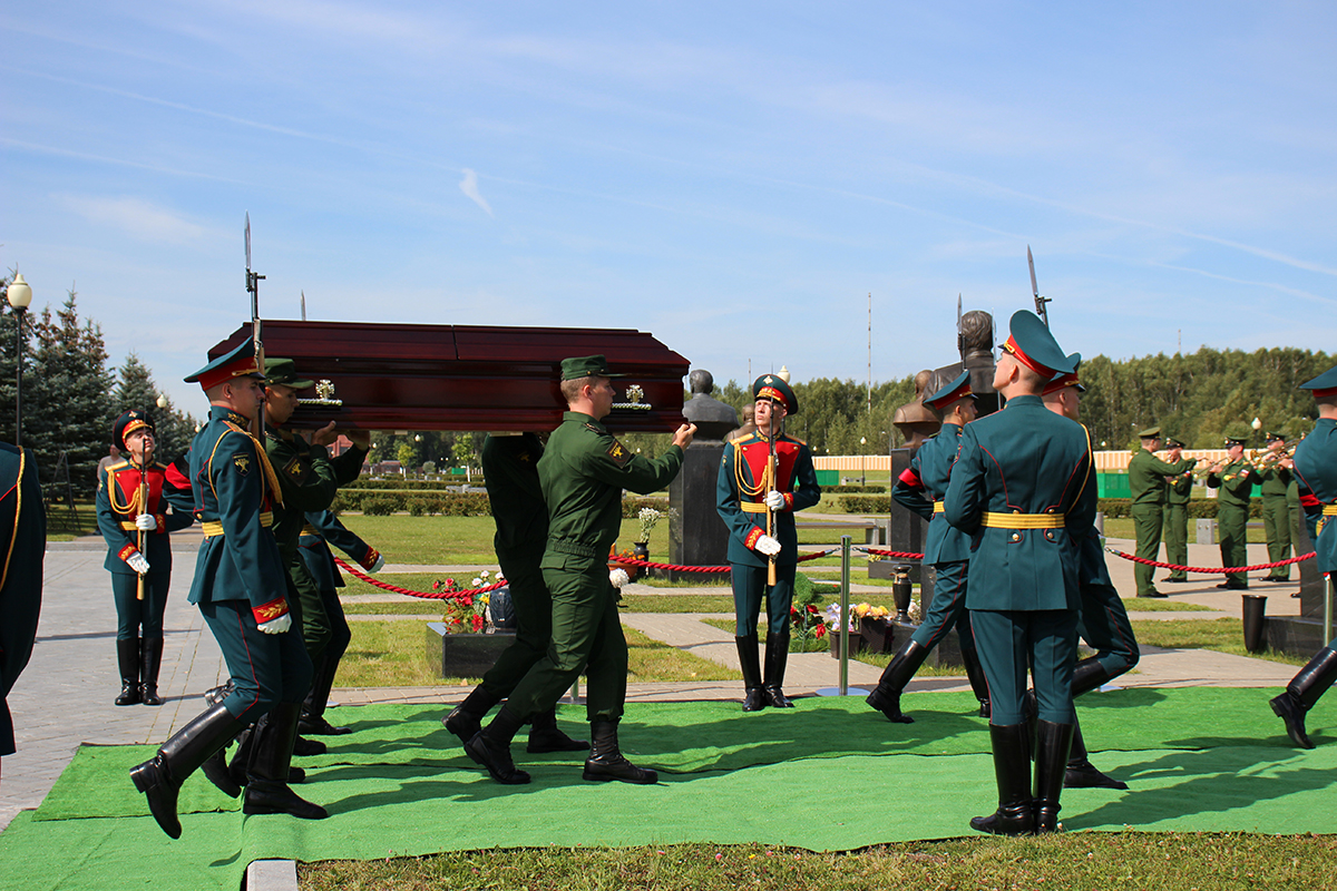 Военно мемориальный центр. Федеральное военное мемориальное кладбище в Мытищах.