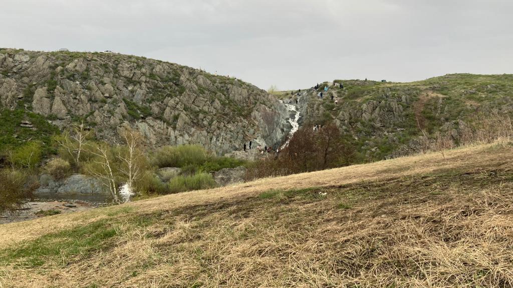 Волчий водопад фото в актобе