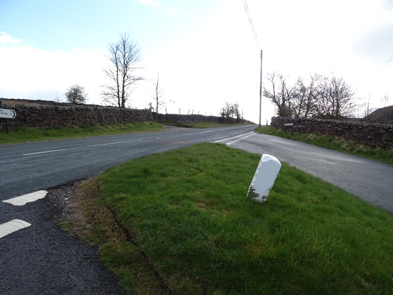 File:B6265 towards Dibble's Bridge (geograph 6825949).jpg