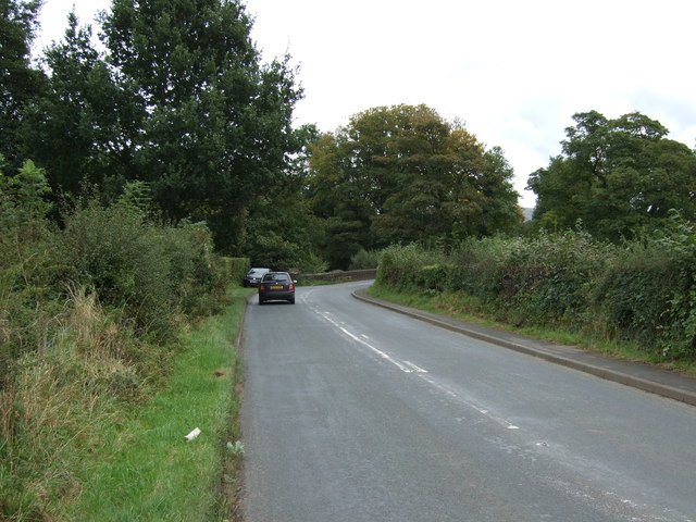 File:B6423 approaching Lower Hodder Bridge - geograph.org.uk - 5139345.jpg