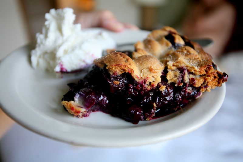 File:Blueberry pie with whipped cream.jpg