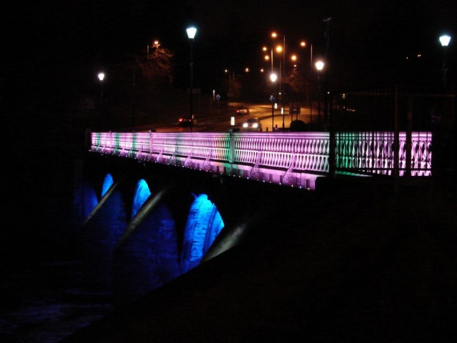 File:Bothwell Bridge at Night - geograph.org.uk - 699744.jpg