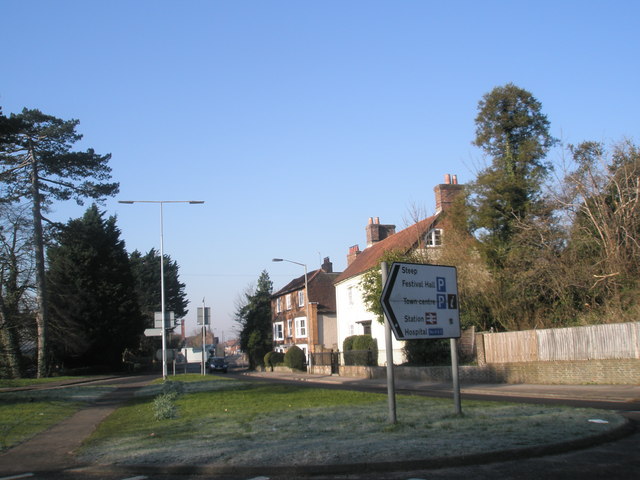 File:Circulatory system near Love Lane - geograph.org.uk - 699020.jpg