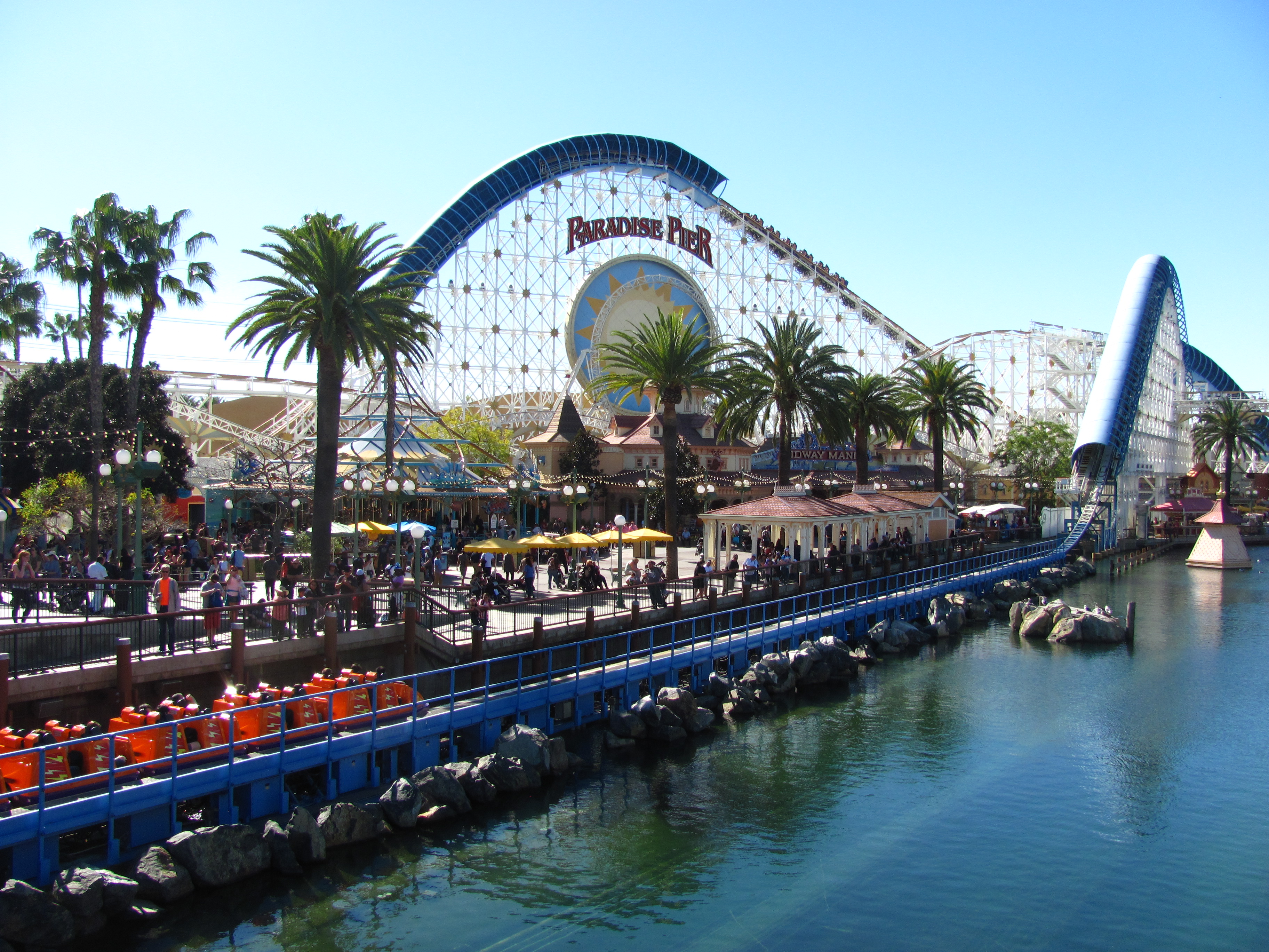 カリフォルニア ディズニーランド格安送迎ツアー 日本語ドライバー