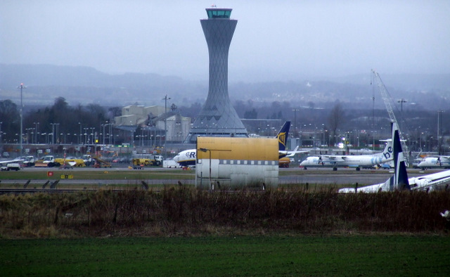 File:Edinburgh Airport tower - geograph.org.uk - 2761247.jpg