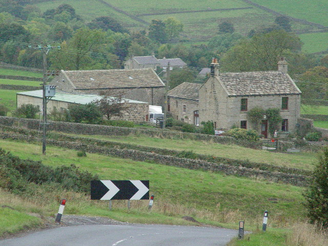 File:Farm near Darley Head - geograph.org.uk - 64960.jpg