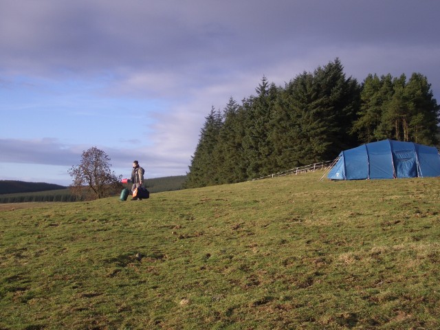 File:Field below Munduff Hill - geograph.org.uk - 94644.jpg