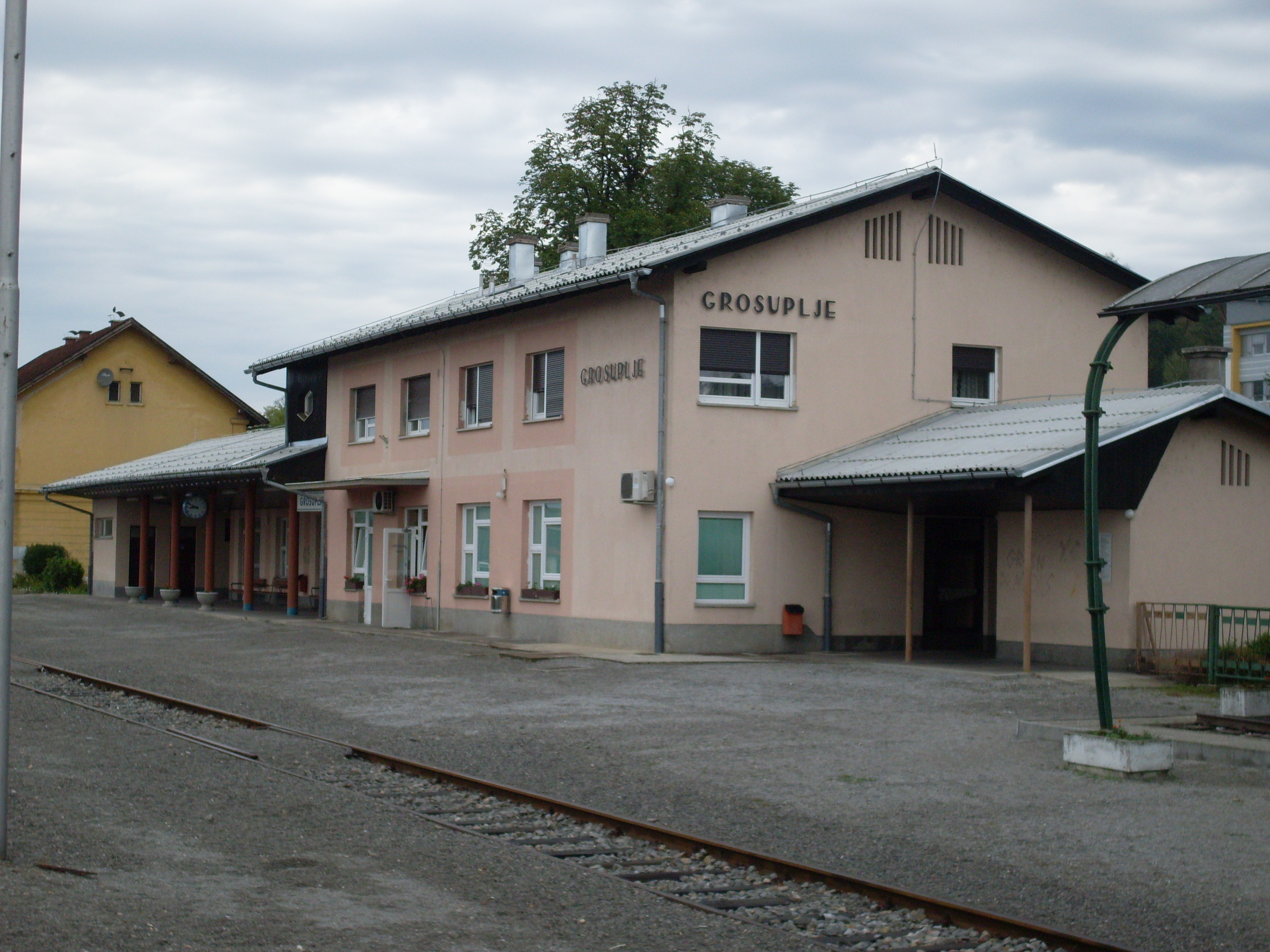 Železniška postaja Grosuplje