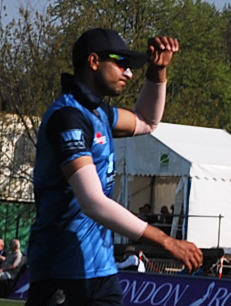 <span class="mw-page-title-main">Imran Qayyum</span> English cricketer