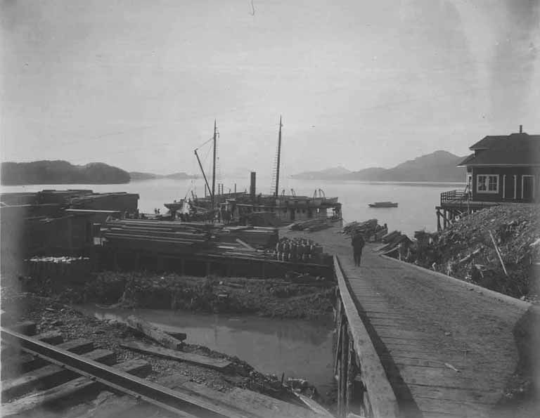 File:Loading docks at the waterfront for handling lumber and supplies, Cordova , ca 1908 (HEGG 739).jpeg