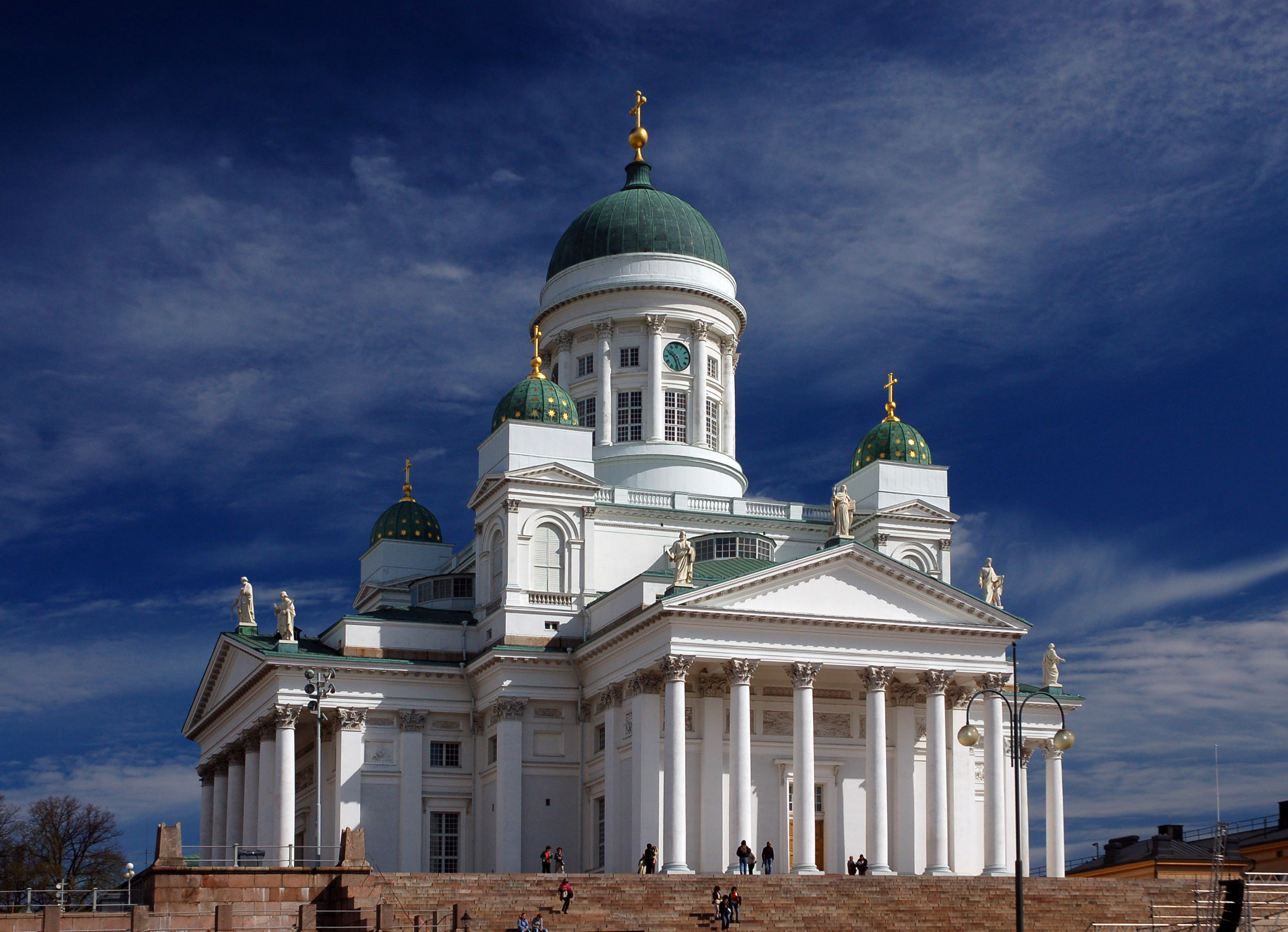 Lutheran Cathedral in Helsinki Ralf.jpg