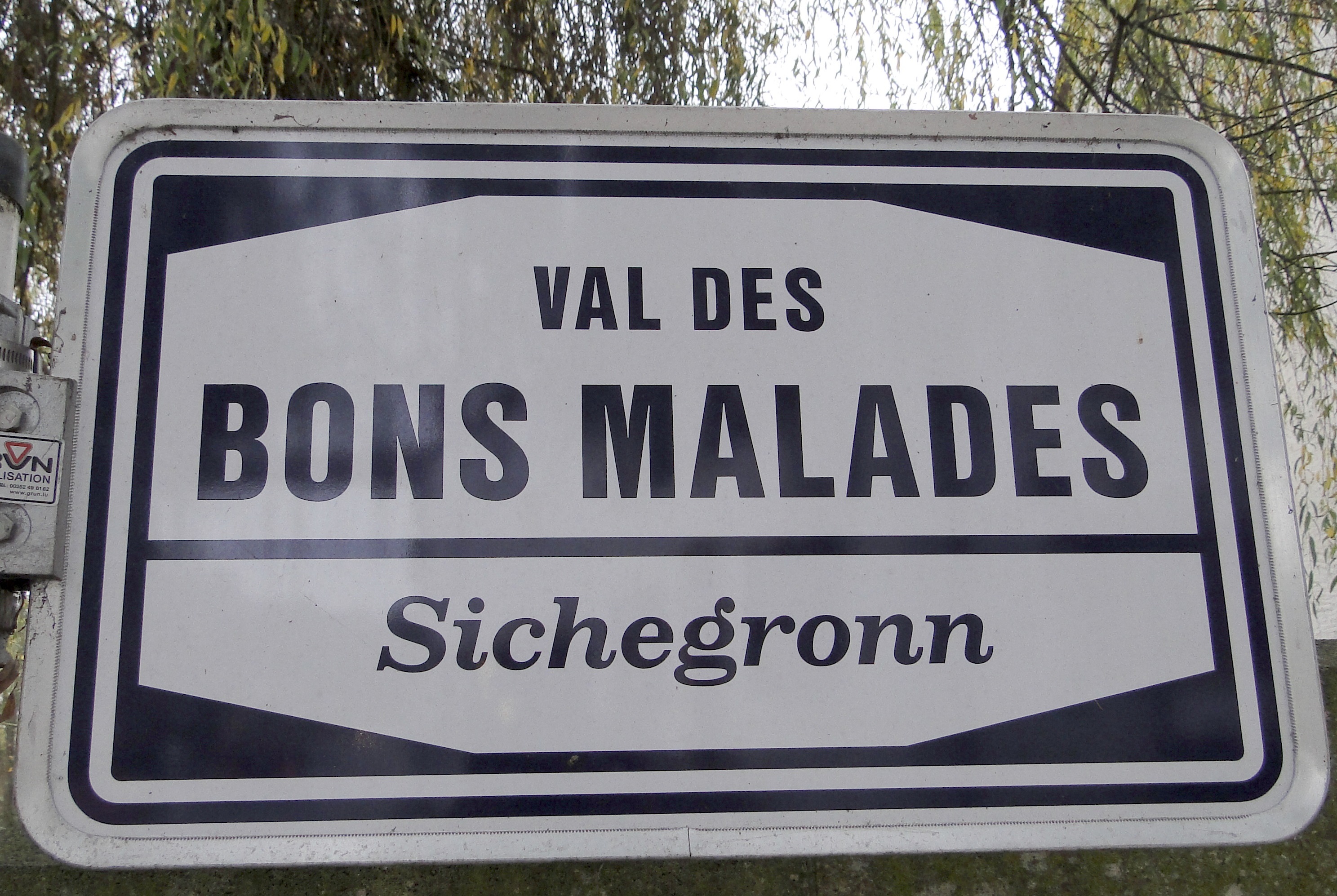 Des bons. Malades. Val de Maupre Bridge.