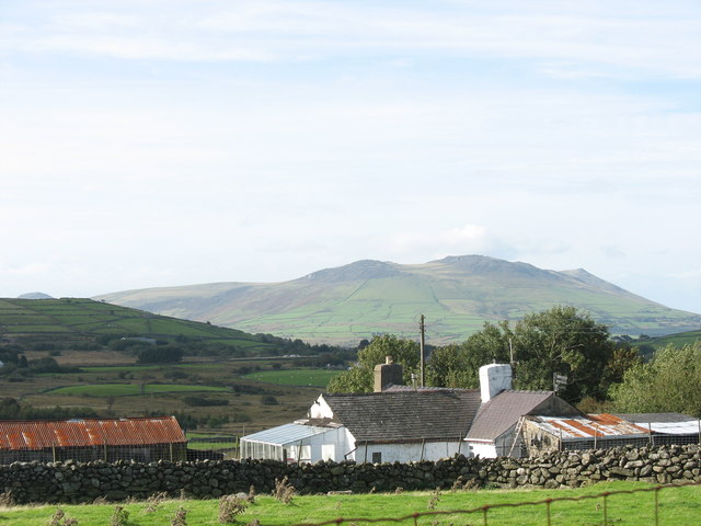 File:Maen Llwyd - the last but one cottage on the mountain road. - geograph.org.uk - 252874.jpg